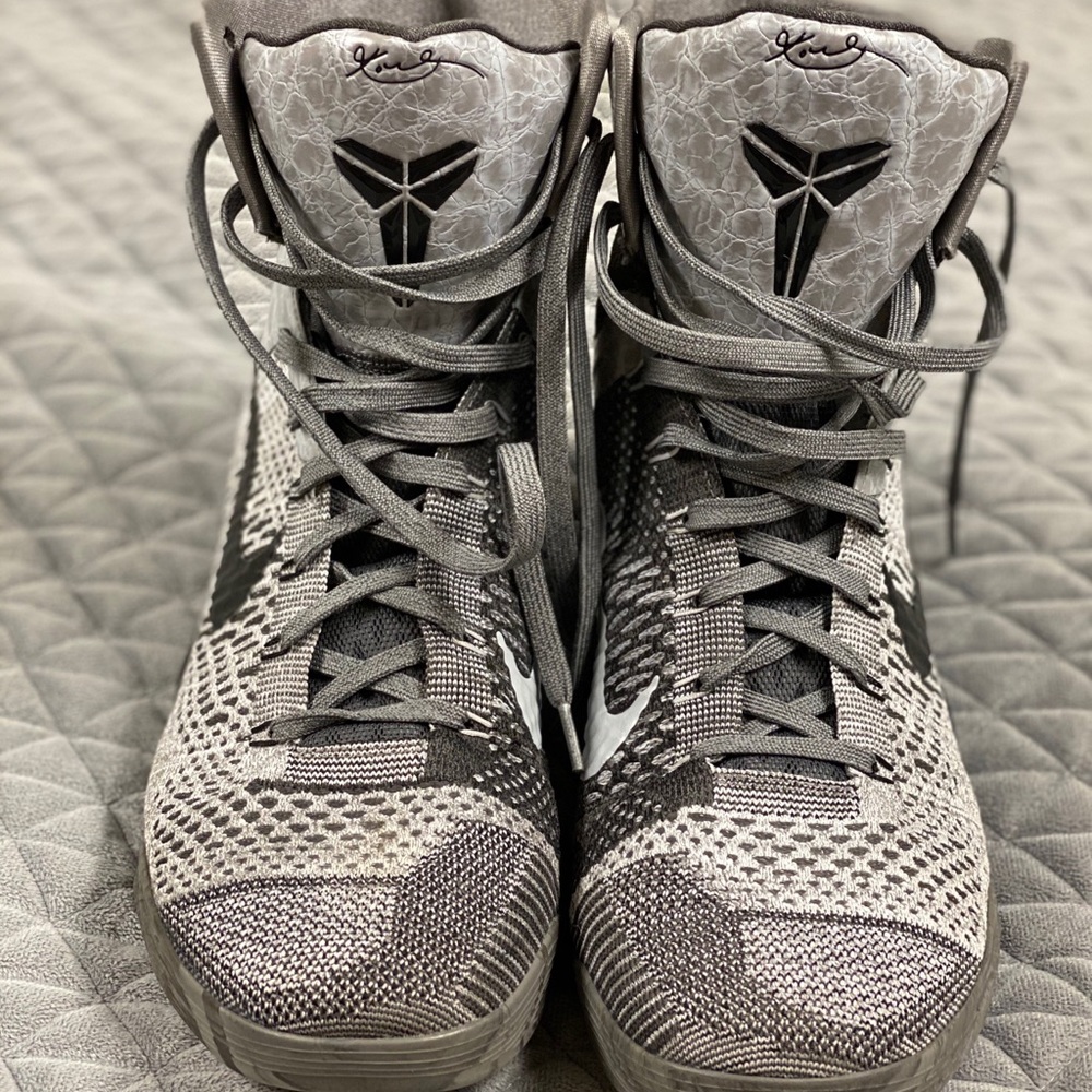Men’s basketball shoes